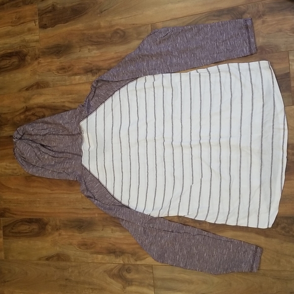 NEW Men's Free Planet Longsleeve Shirt Size Medium - Picture 2 of 2